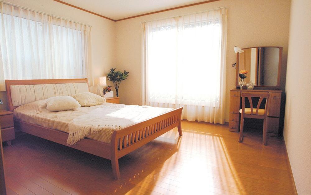 Non-living room. Completed construction cases