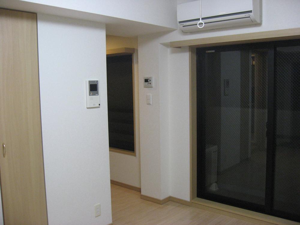 Non-living room. Indoor (11 May 2013) Shooting