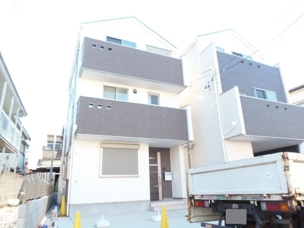 Local appearance photo. Local (12 May 2013) Shooting So we have the building finished you can preview at any time.