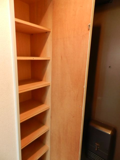 Receipt. Large is a shoebox