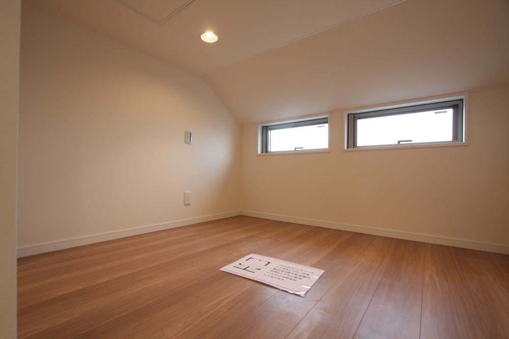 Receipt. Local (12 May 2013) Shooting