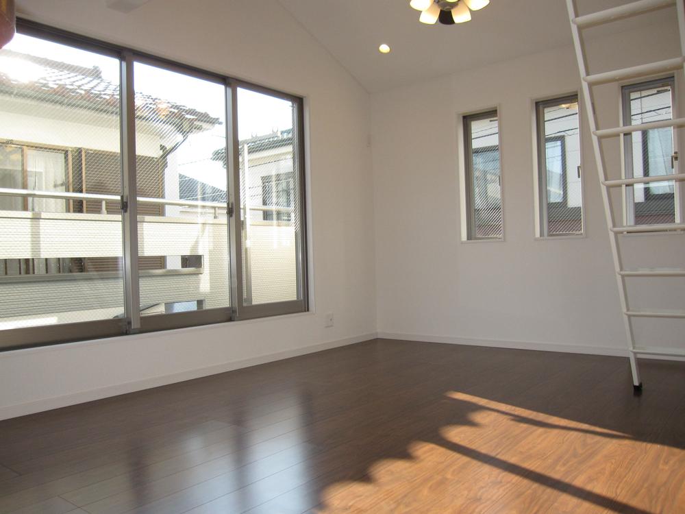 Living. Indoor (12 May 2013) Shooting