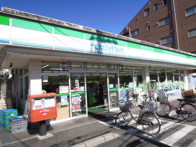 Convenience store. FamilyMart Sakuragawa Sanchome store up to (convenience store) 374m