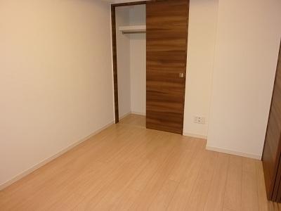 Non-living room. Indoor (11 May 2013) Shooting