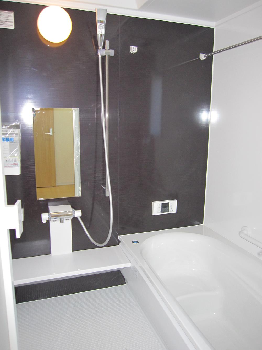 Bathroom. Indoor (12 May 2013) Shooting