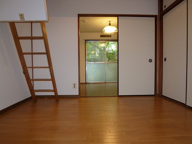 Living and room. 1F4.5 Pledge of Western-style!