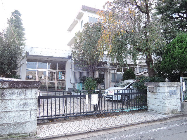 Primary school. 513m to Nerima Izumishin elementary school (elementary school)