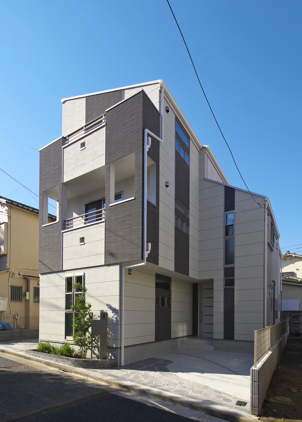 Same specifications photos (appearance). Stylish urban housing