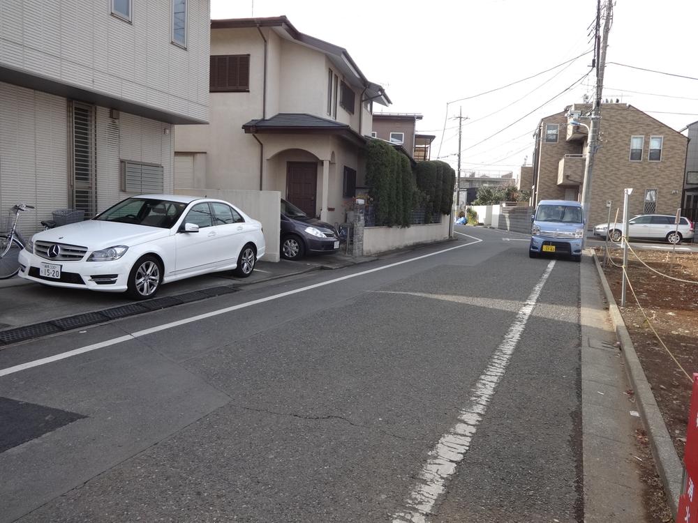 Local photos, including front road. Local (12 May 2013) Shooting