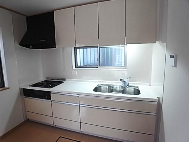 Same specifications photo (kitchen). Kitchen construction cases