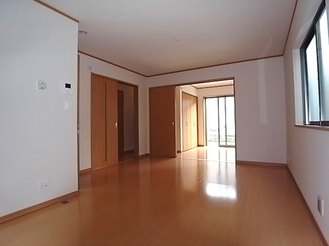 Same specifications photos (living). Living example of construction