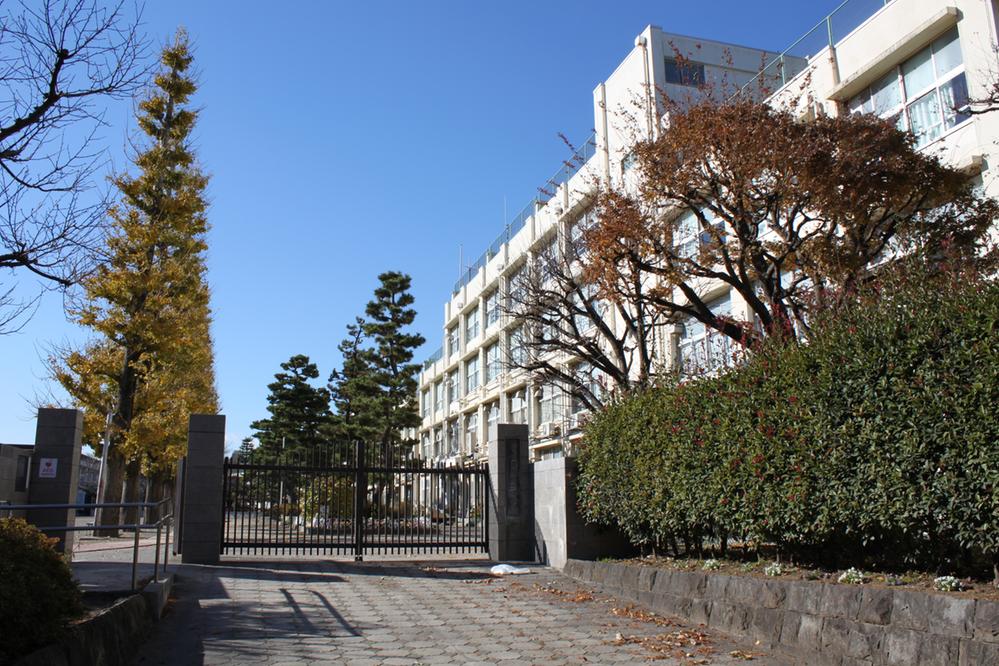 Junior high school. 1361m to Nerima Kaishin second junior high school