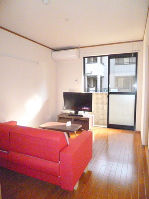 Living and room. Flooring 6 Pledge of Western-style