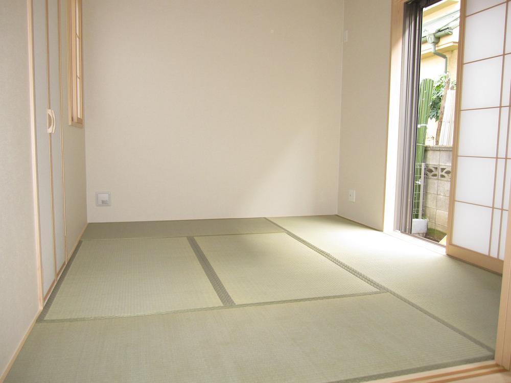 Non-living room. Indoor (11 May 2013) Shooting