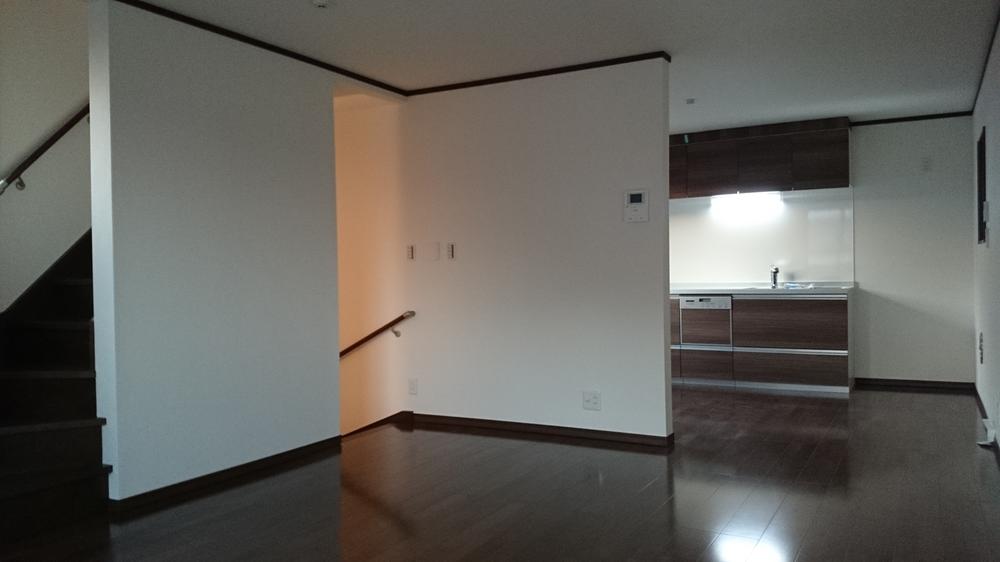 Living. 1 Building Living (November 2013) Shooting