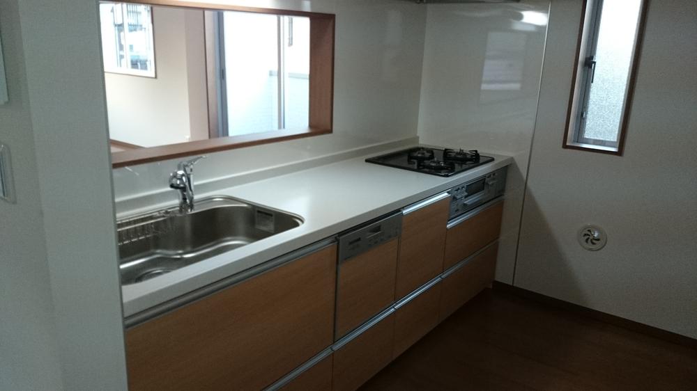 Kitchen. 3 Building Kitchen (November 2013) Shooting