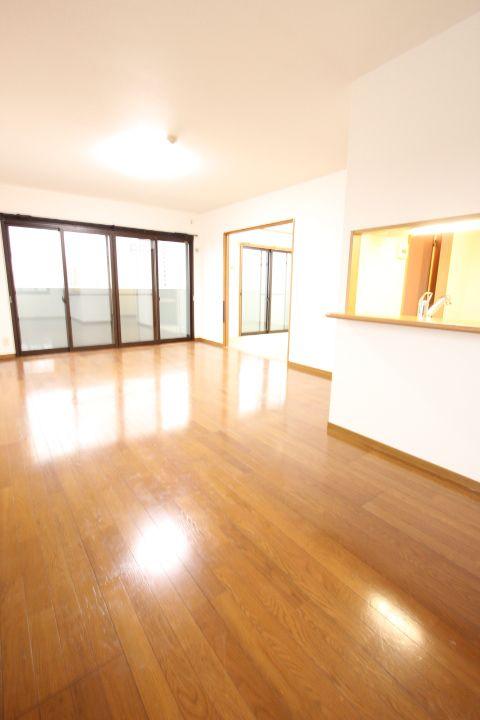 Living. Shakujii Park Mansion