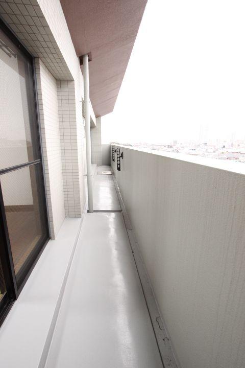 Balcony. Shakujii Park Mansion