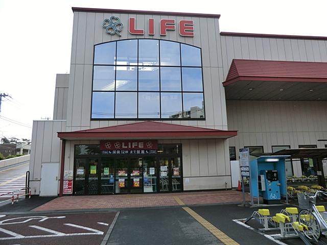 Supermarket. Until Life Shakujii Park shop 507m