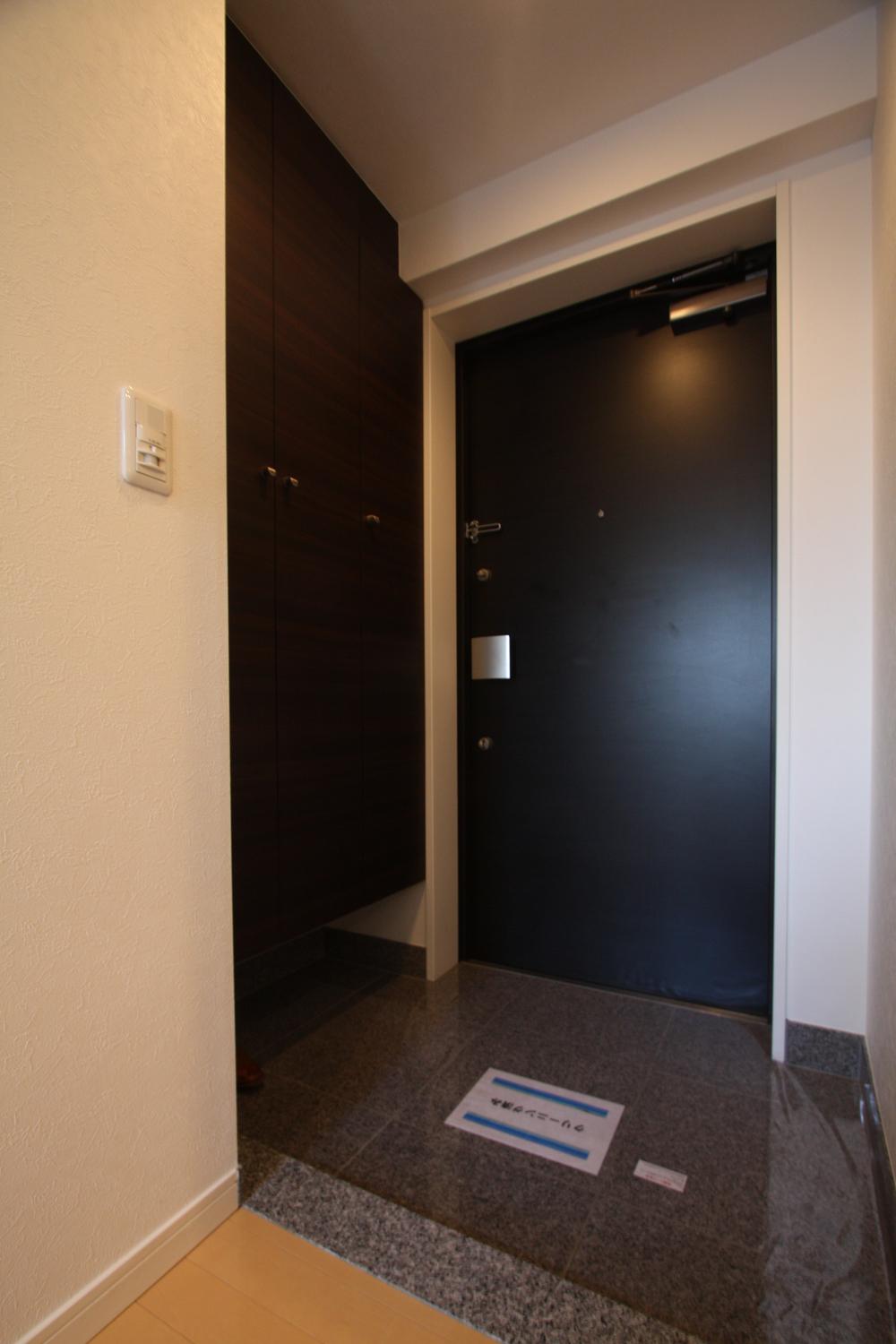 Entrance. Local (10 May 2013) Shooting