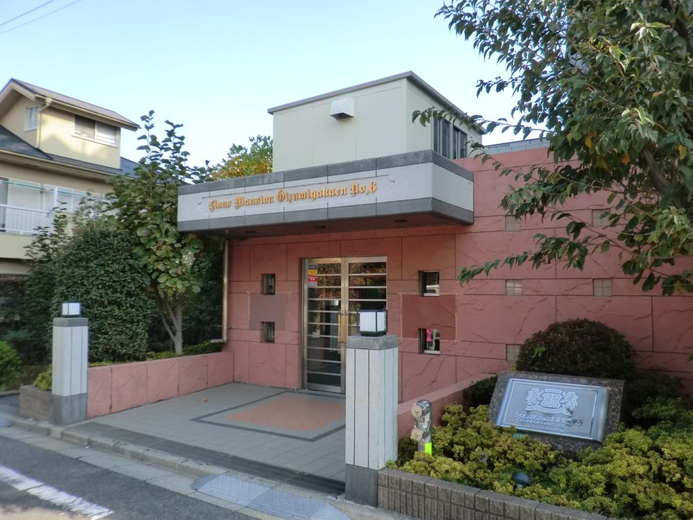 Entrance. Calm Entrance