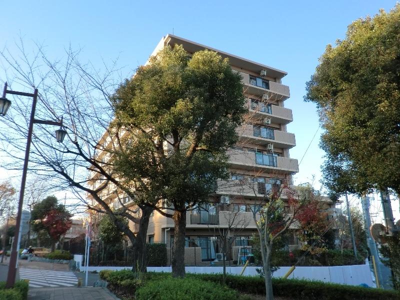 Local appearance photo. Improvement has been the sidewalk is full of green