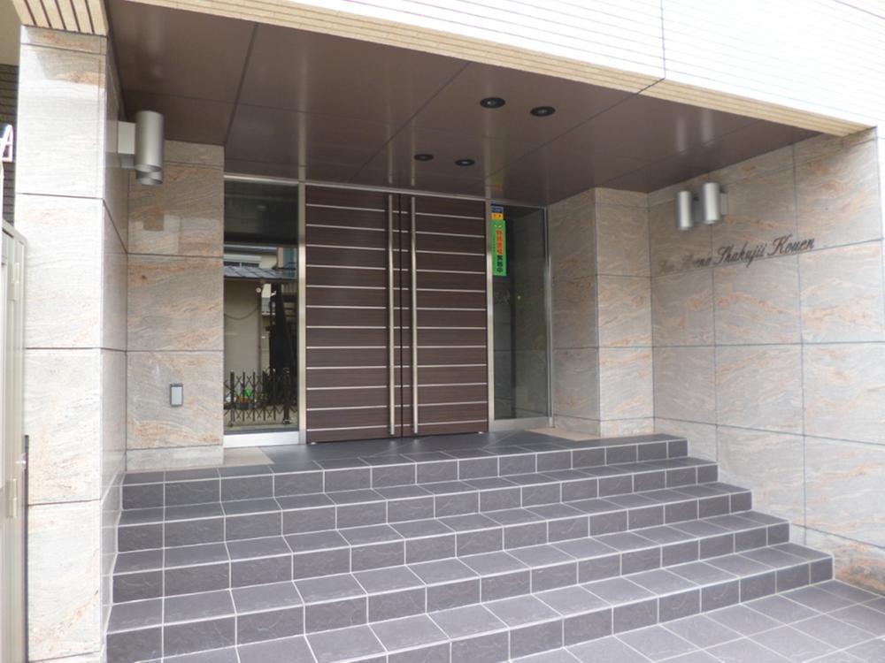 Local appearance photo. Local (12 May 2013) Shooting