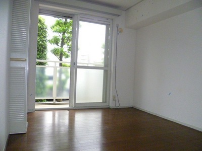 Living and room. Western-style 5.2 Pledge