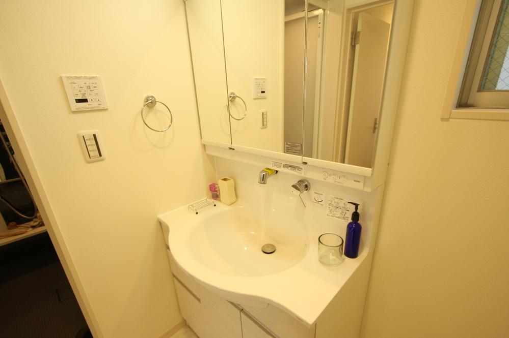 Same specifications photos (Other introspection)