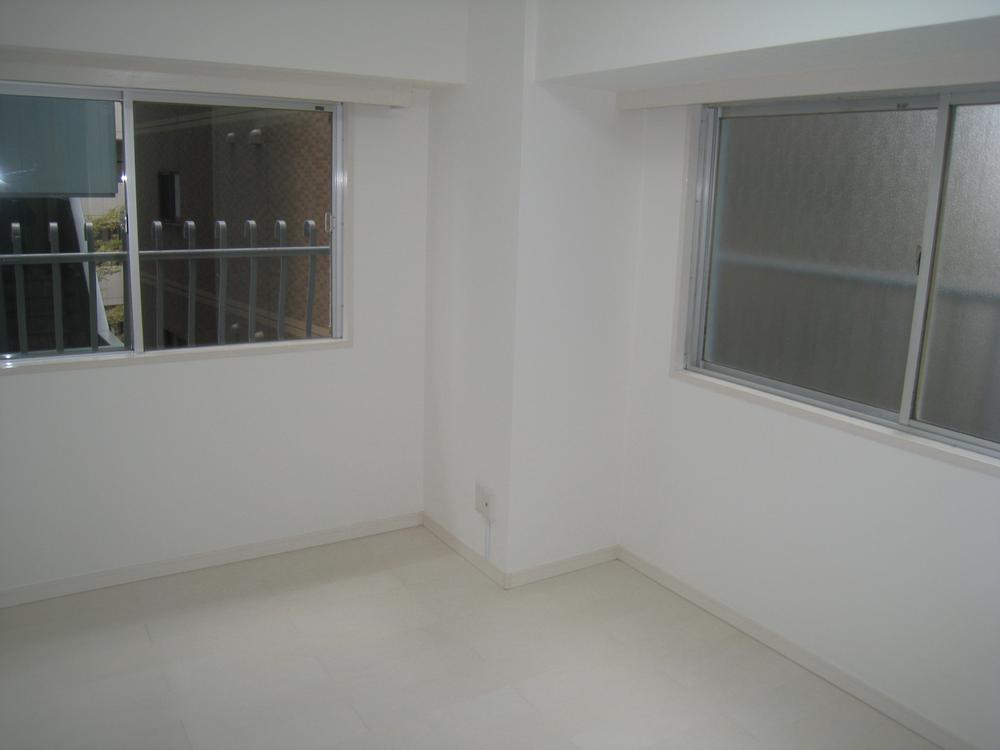 Non-living room. Indoor (11 May 2013) Shooting