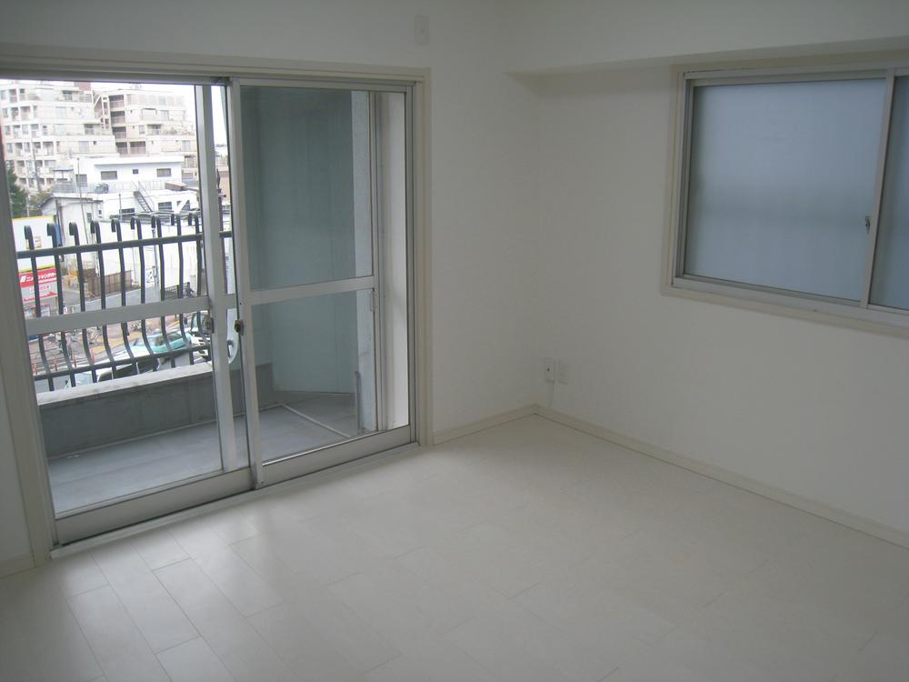 Living. Indoor (11 May 2013) Shooting