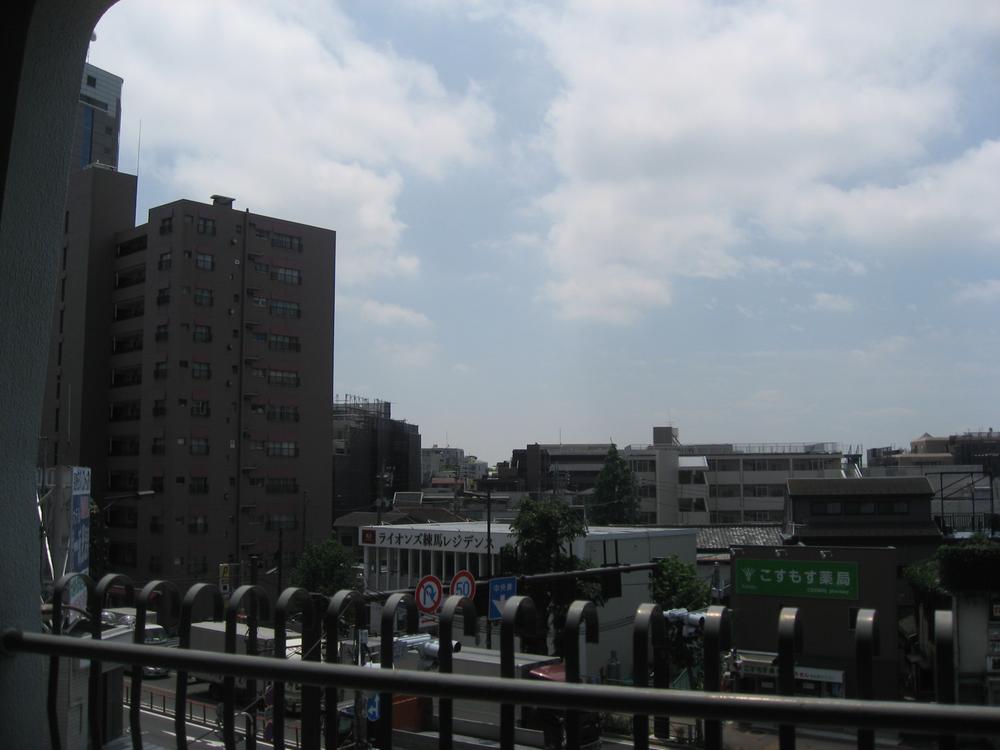 View photos from the dwelling unit. View from the site (November 2013) Shooting