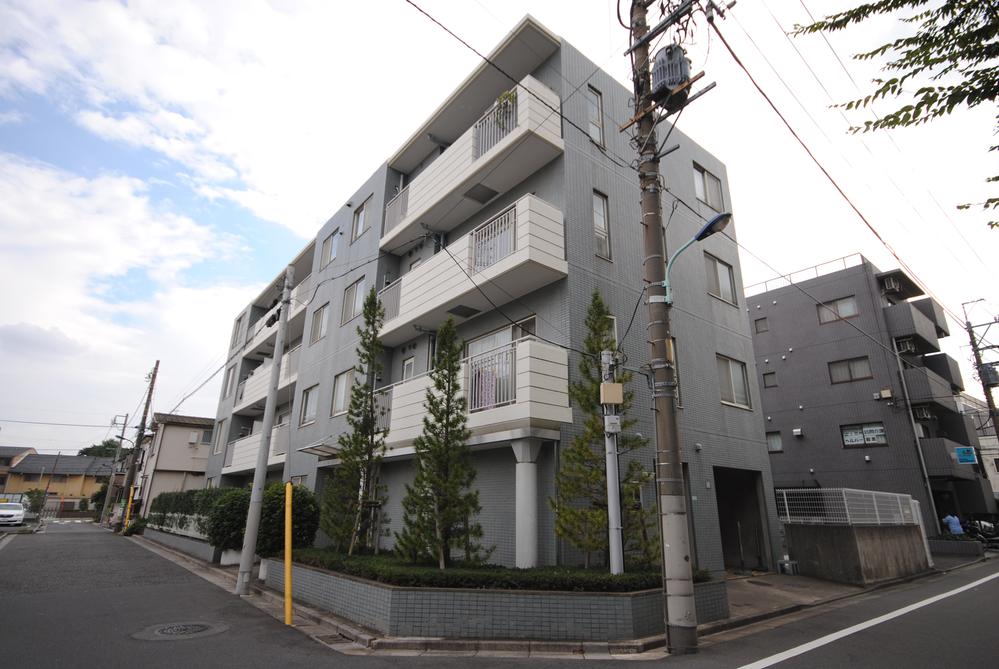 Local appearance photo