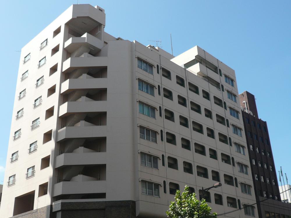 Local appearance photo. Local (10 May 2013) Shooting