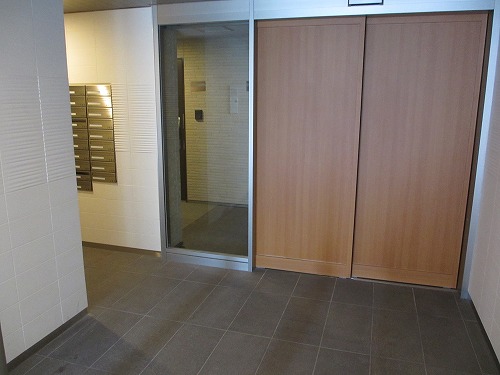 Security. With auto lock