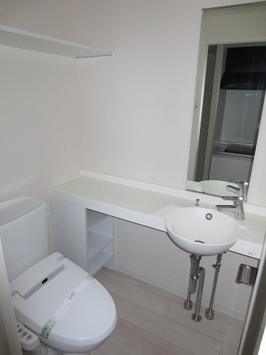 Toilet. Washroom ・ toilet