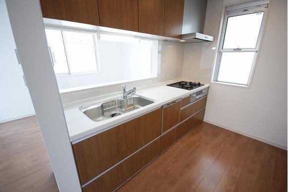 Same specifications photo (kitchen). Same specifications