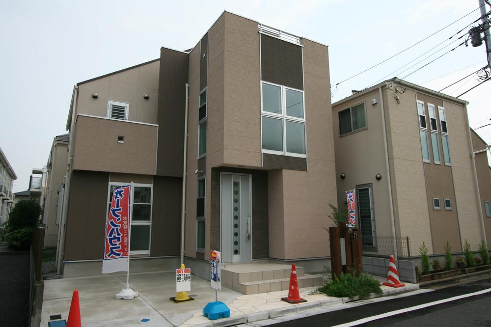 Same specifications photos (appearance). Example of construction appearance photo