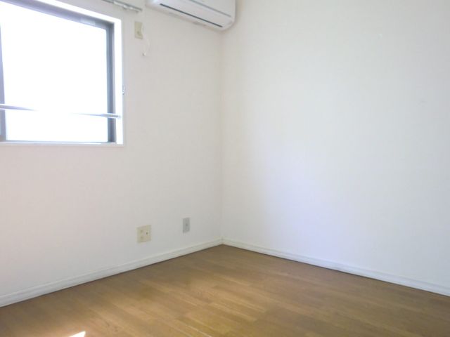 Living and room. Since the white cross is beautiful, Born a comfortable space