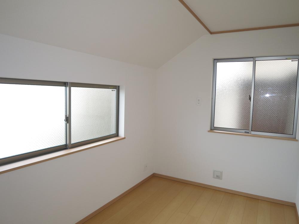 Non-living room. Indoor (10 May 2013) Shooting