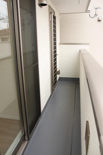 Balcony. Local (11 May 2013) Shooting Second floor north side