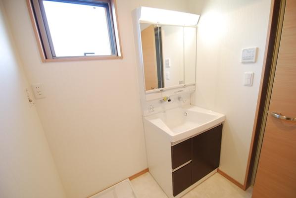 Same specifications photos (Other introspection)