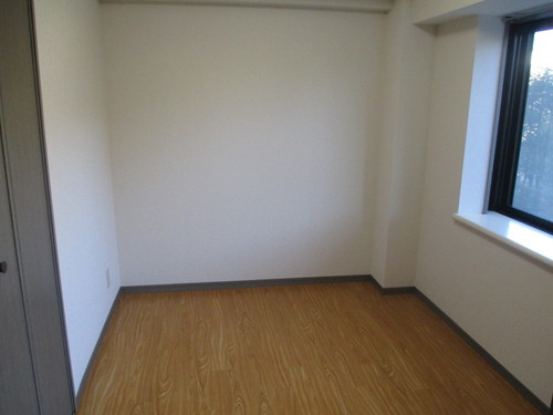 Other room space. Western-style (about 4.0 tatami mats)