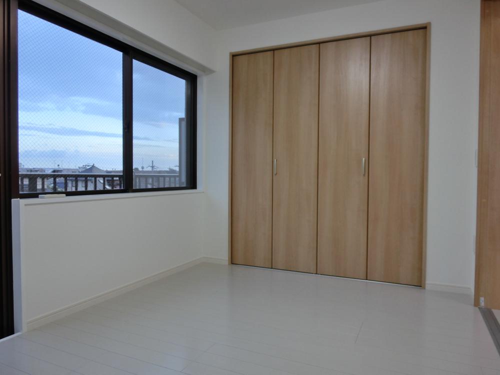 Non-living room. Indoor (June 2013) Shooting