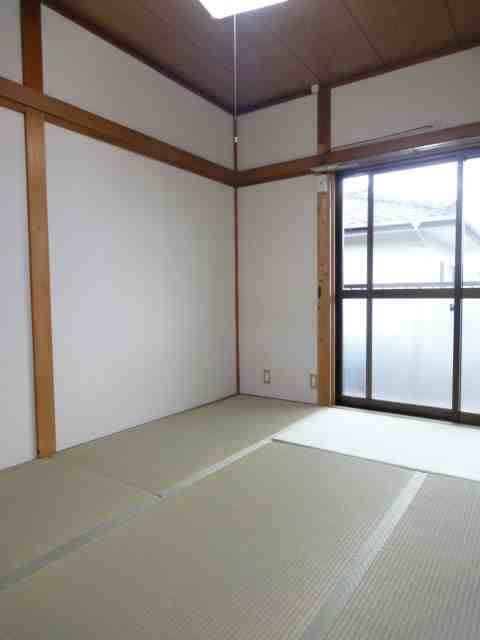 Living and room. top floor