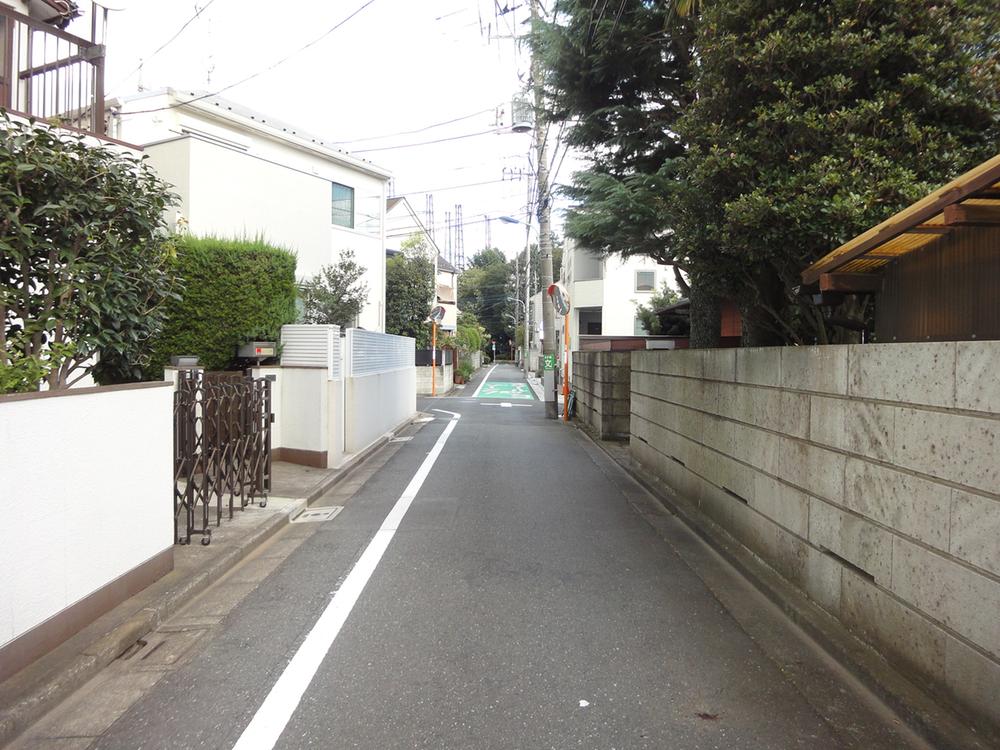 Local photos, including front road. Local (September 2013) Shooting