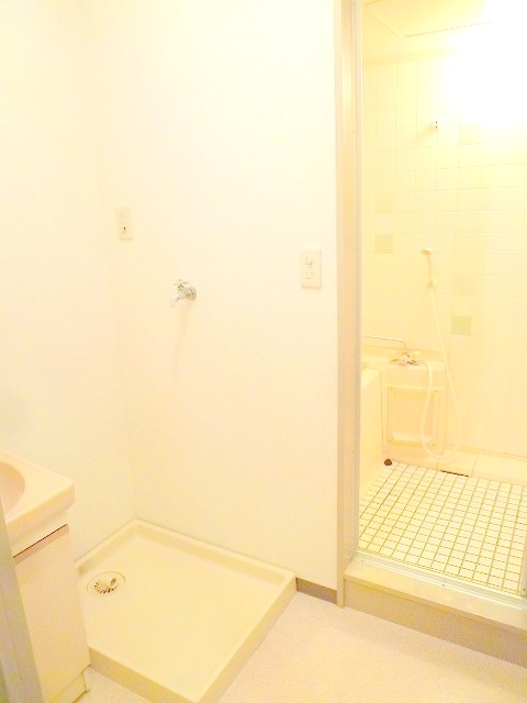 Other Equipment. Indoor Laundry Storage