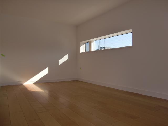 Other. Loft There are also size and brightness that can be used as a hobby room.