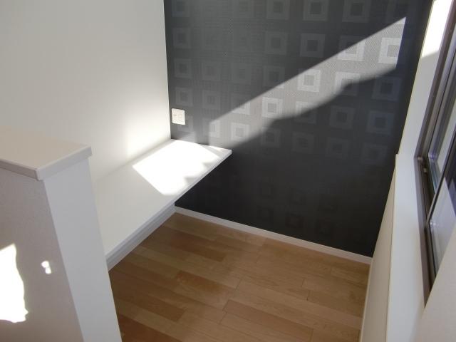 Living. Living beside the study and is a PC space. I think that usability is good.