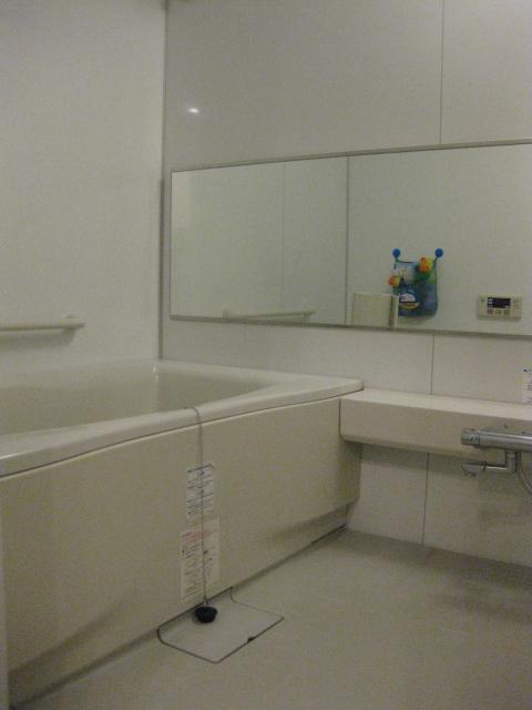 Bathroom. Indoor (12 May 2013) Shooting  ■ Full Otobasu  ■ Bathroom ventilation dryer